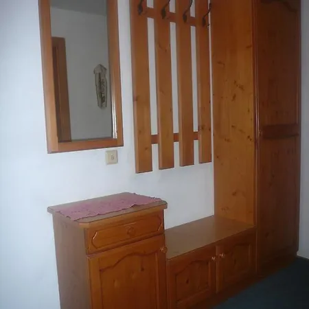 Apartament Haus Heel